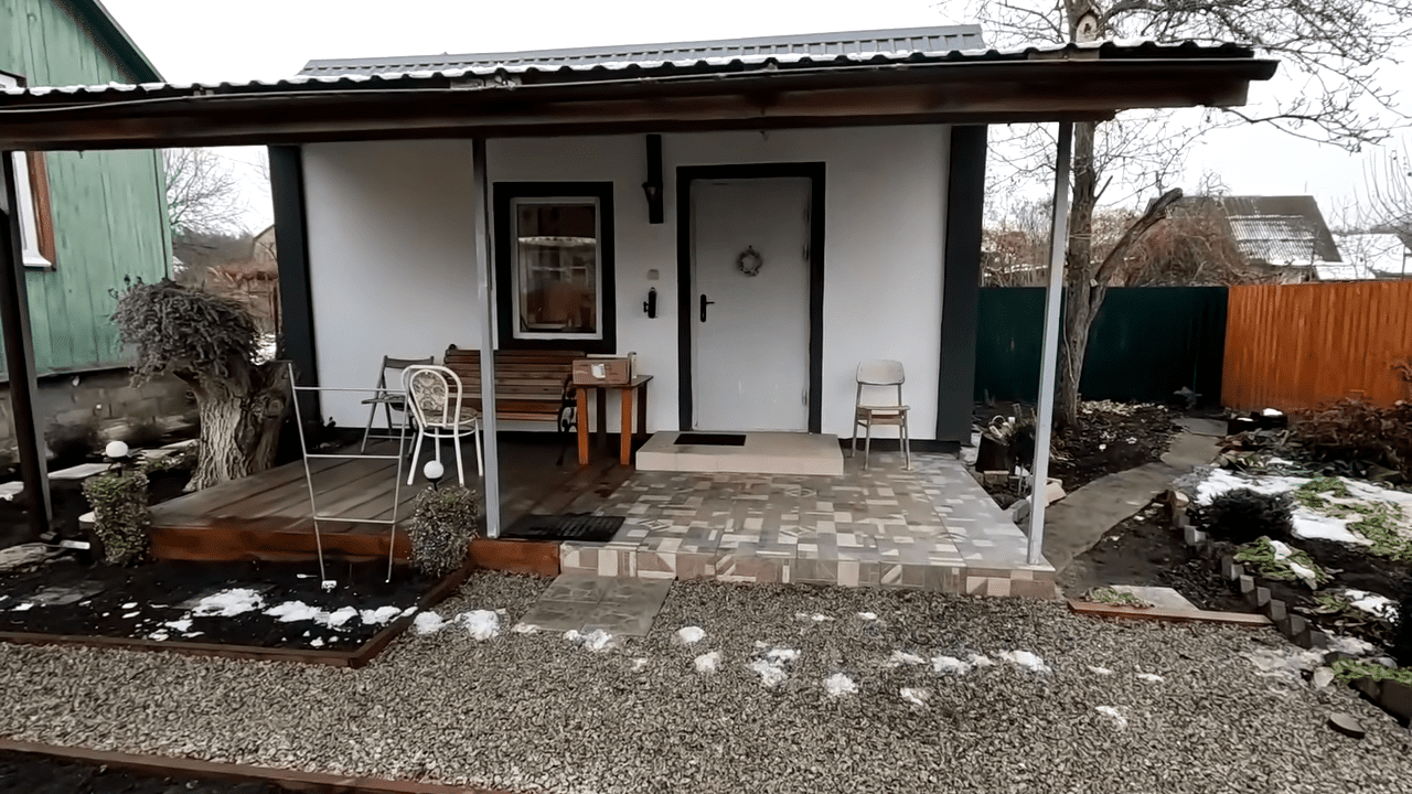 Експерти розповіли, як позбутися проблеми промерзання вхідних дверей  