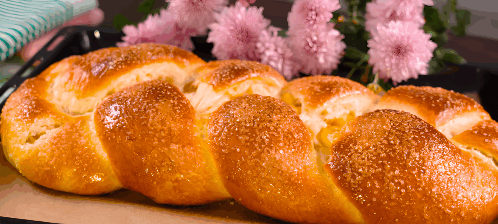 Експерти розповіли, як приготувати смачну яблучну плетінку