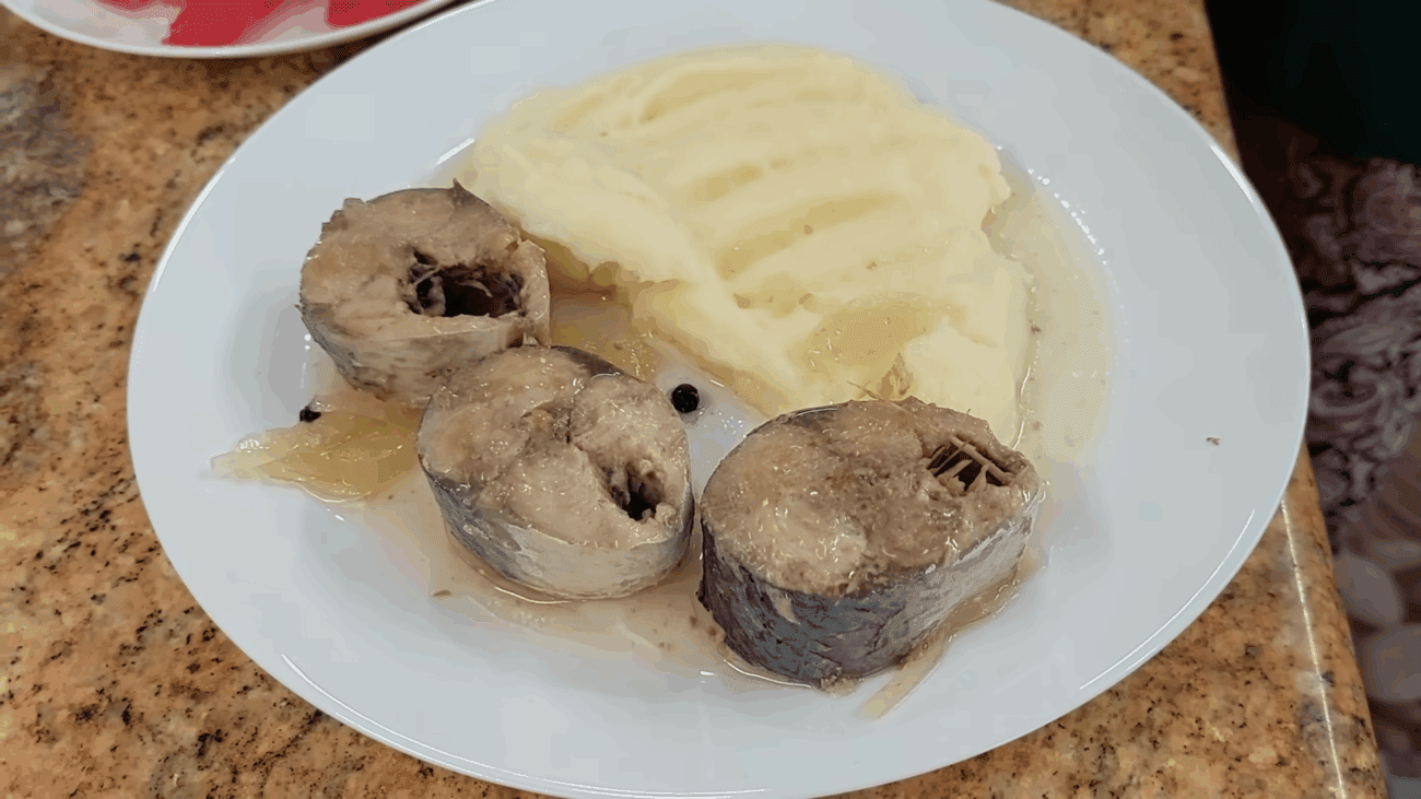 Експерти розповіли, як легко приготувати консерву з риби