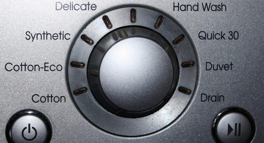 Бруд, сморід і пліснява зникли на 1 рік: взяла 50 мл “цього” – і залила у відсік. Тепер прання ефективніше! 