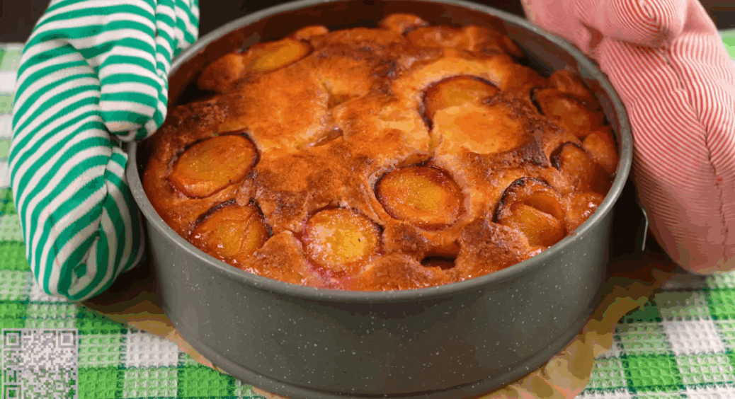 300 г творогу і 9 слив – і пиріг виходить ніжний, повітряний, з легкою кислинкою, наче з кафе у Відні 