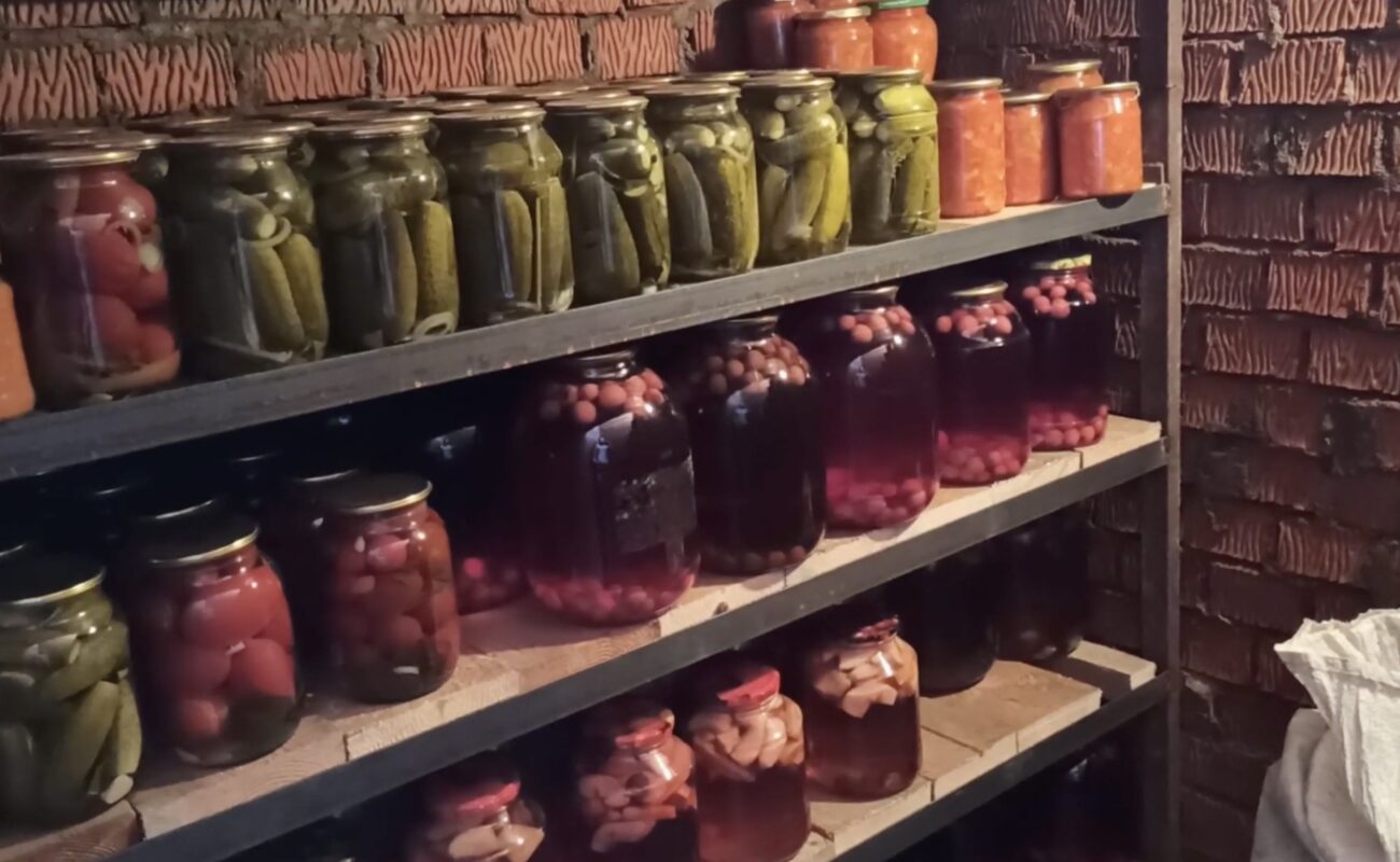 Городники розповіли, як позбутися вологості й плісняви у погребі