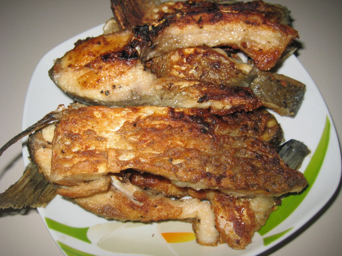 Експерти пояснили, як позбутись від аромату смаженої риби без додаткових витрат і клопоту