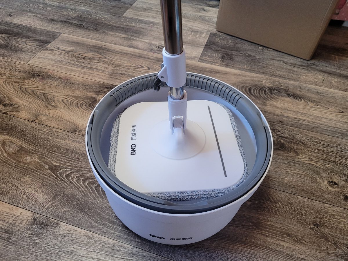 Експерти пояснили, як правильно мити підлогу, аби вона залишалась чистою набагато довше