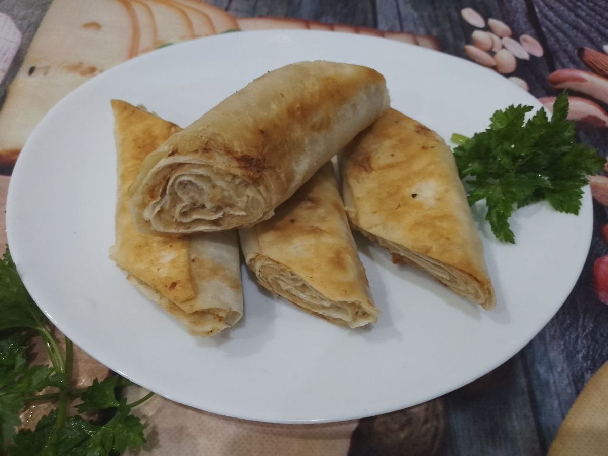 Кулінари розповіли, як приготувати смачні рулетики з фаршу всього за 12 хвилин – простий рецепт