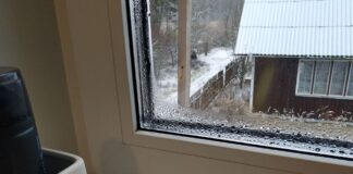 Господині розповіли, як зменшити конденсат на вікнах взимку 