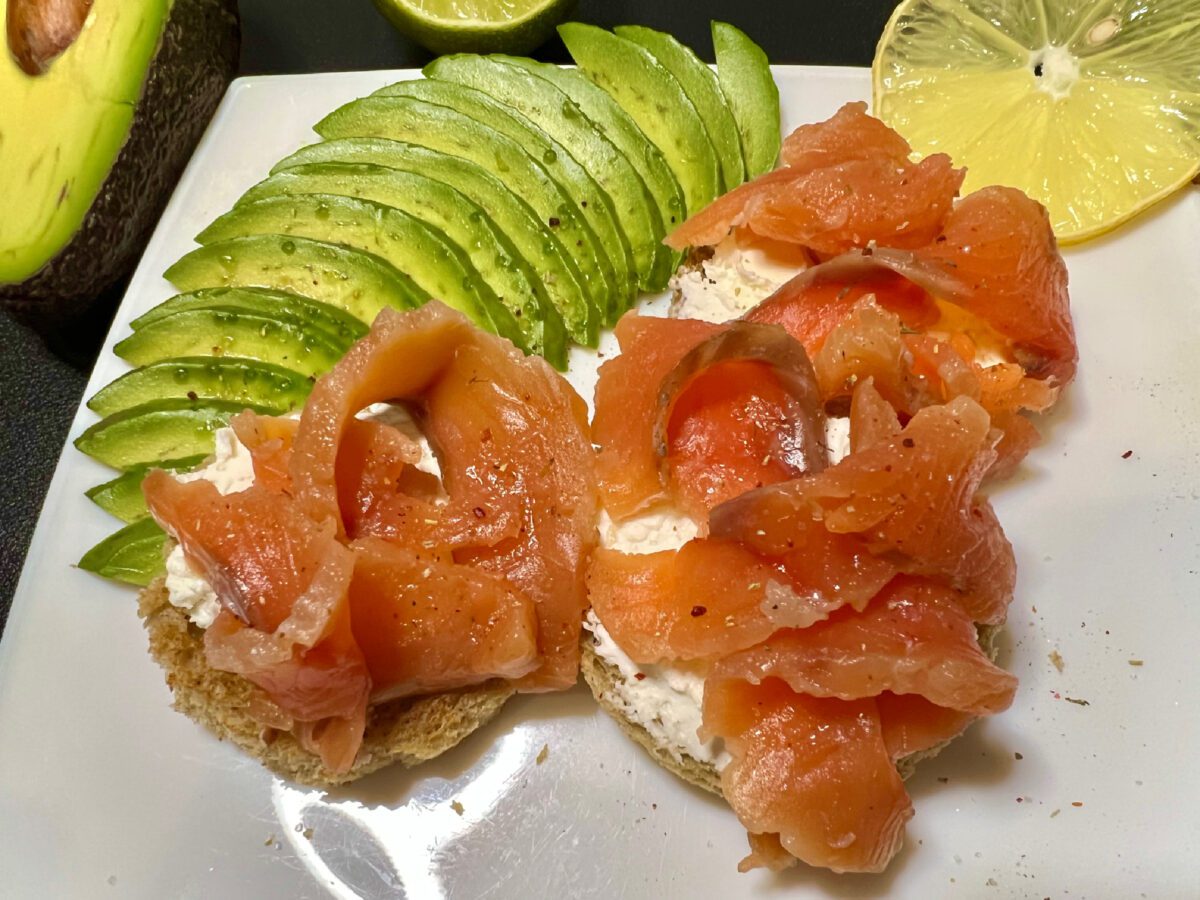 Експерти пояснили, які існують помилки у засолюванні червоної риби та як їх можна виправити