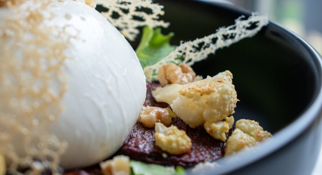 Присягаюся, 2000 років тому римляни не помилилися: моцарела з 2 інгредієнтів готується неймовірно швидко 