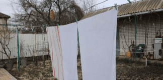 Експерти розповіли, як відбілити рушники та білизну