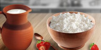 Кулінари розповіли, як приготувати домашній кисломолочний сир за 30 хвилин