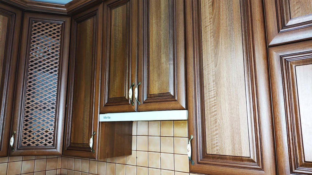 Досвідчені господині розповіли, як легко і швидко відмити кухонні шафки