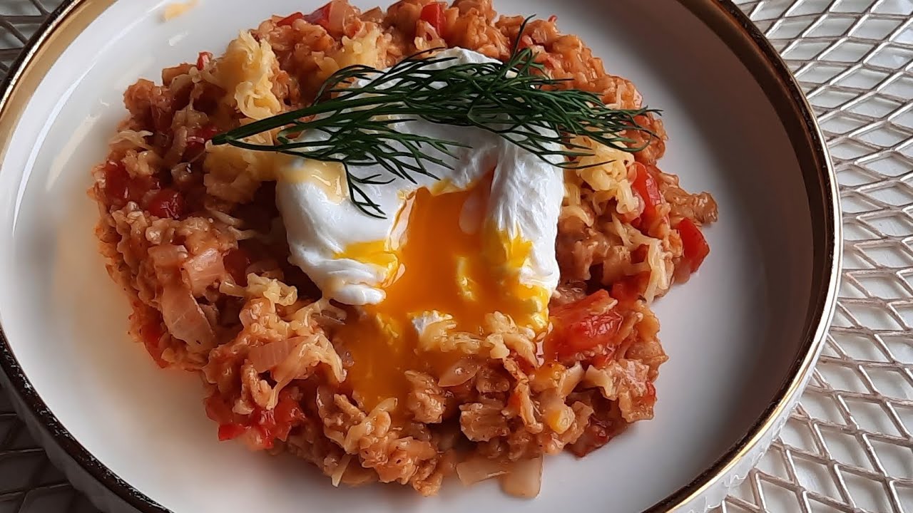 Кулінари розповіли, як приготувати неймовірно смачну вівсянку з помідорами