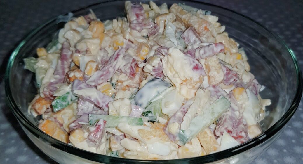 Відкладіть салат “Олів’є” на дальню поличку – рецепт для тих, хто шукає нові смаки: готується за 10 хвилин 