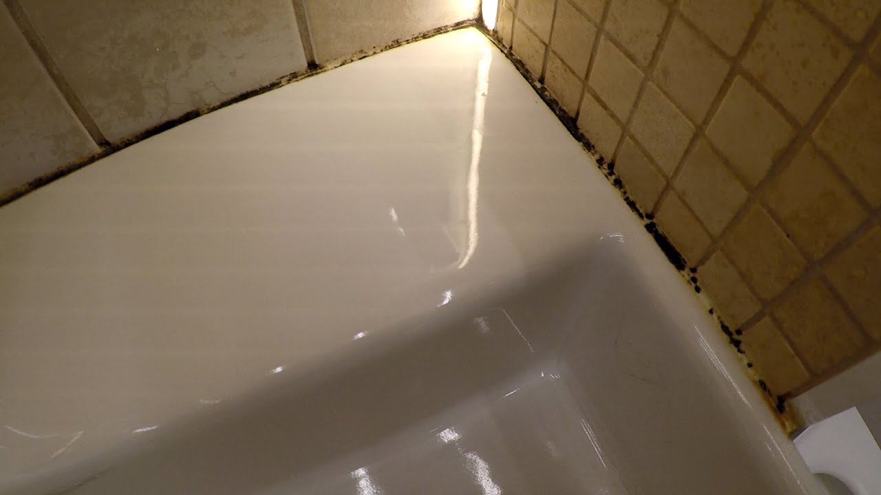 Господині розповіли, як швидко позбутися плісняви у ванній кімнаті