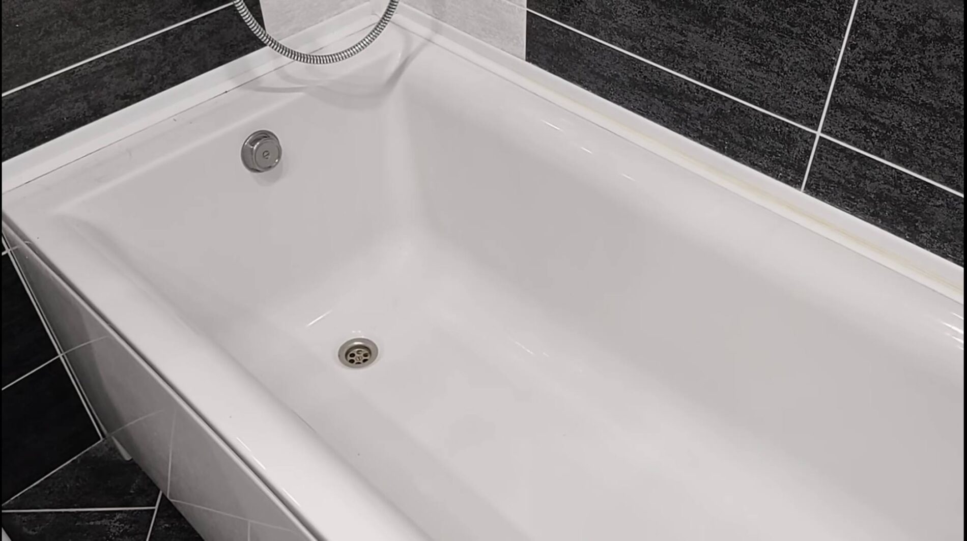 Експерти розповіли, як прибрати засмічення у раковині або ванній 