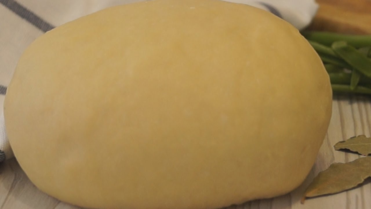 Кулінари поділилися рецептом правильного тіста для вареників та пельменів