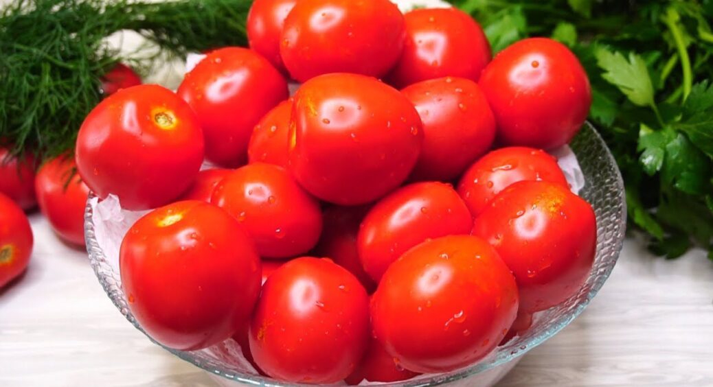 1 деталь визначає, чи буде помідор на смак, як помідор, а не “трава”: навіть у грудні беру стиглі й солодкі 
