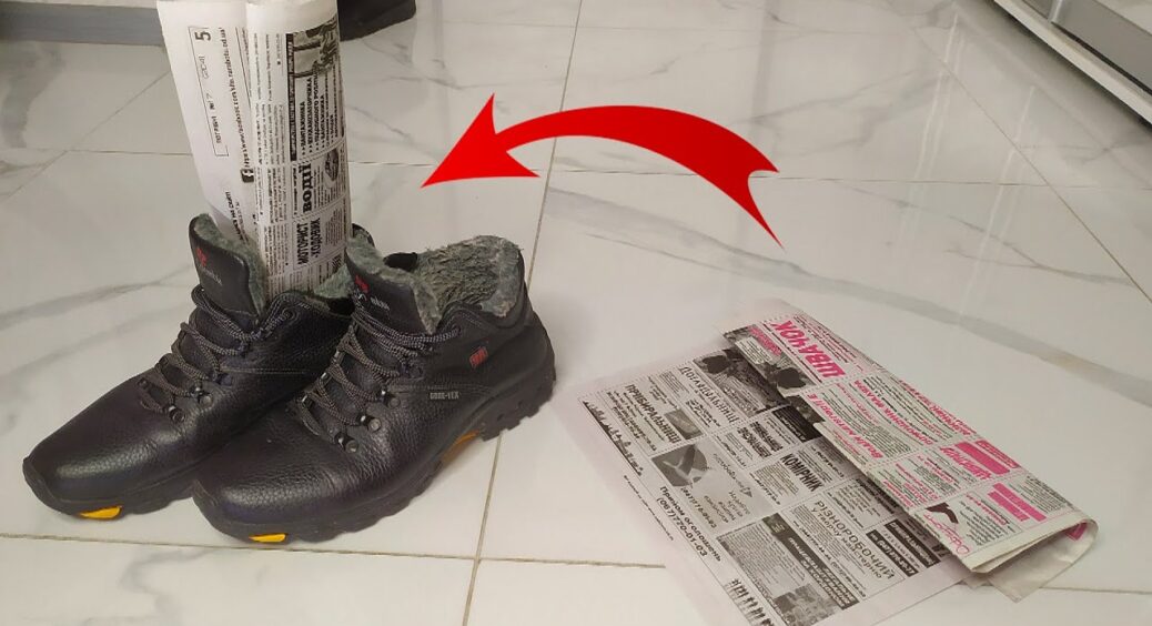 Перестала ставити мокре взуття на батарею: “пхаю” всередину газети з 1 жменею солі – так сохне дійсно краще 