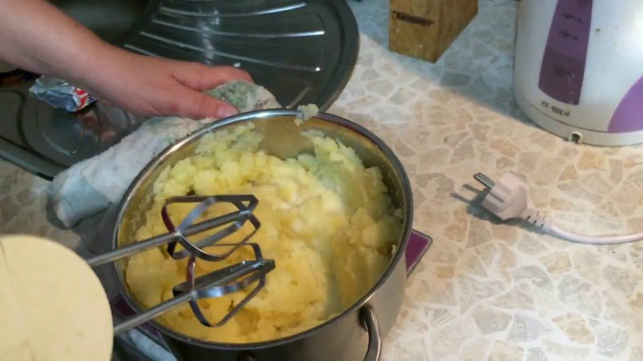 Фахівці розповіли, як приготувати повітряне картопляне пюре за допомогою міксера