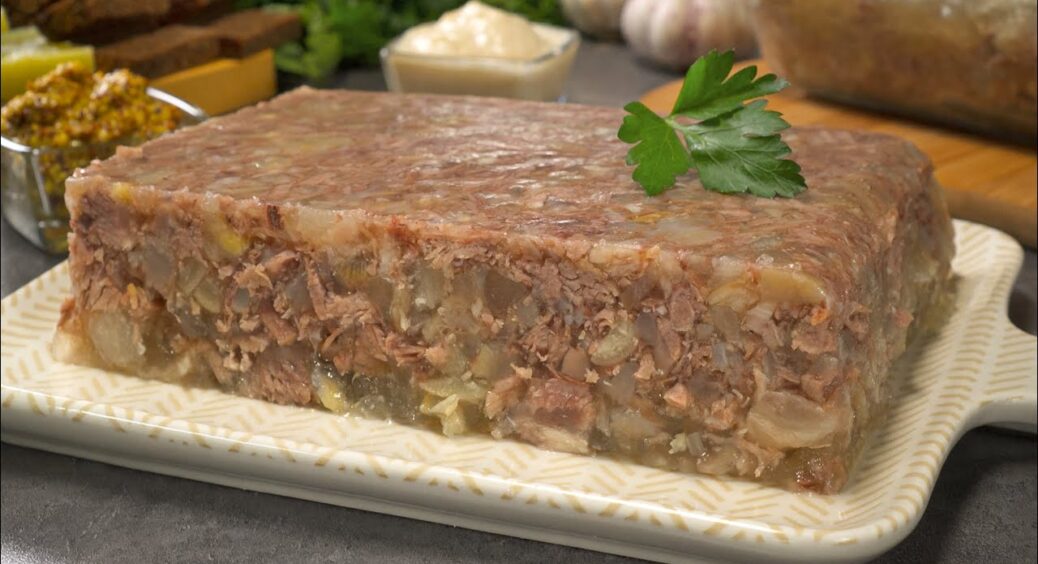 У холодець не додаю ні цибулю, ні моркву – смачним, щільним і прозорим його робить зовсім інше: чудо-рецепт 