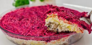 Господині розповіли, що додати в оселедець під шубою, аби було смачніше 