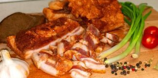 Кулінари розповіли, як приготувати неймовірно смачне мариноване сало з прянощами