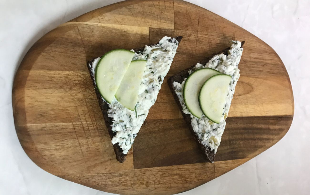 Як приготувати смачну намазку на хліб із сиру