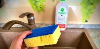 Господині назвали три способи використання старих губок у побуті 