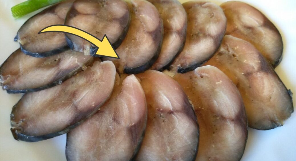 Знайшла в старому блокноті рецепт маринованої риби без оцту: смак ніжний, не надто солоний – 10 з 10 