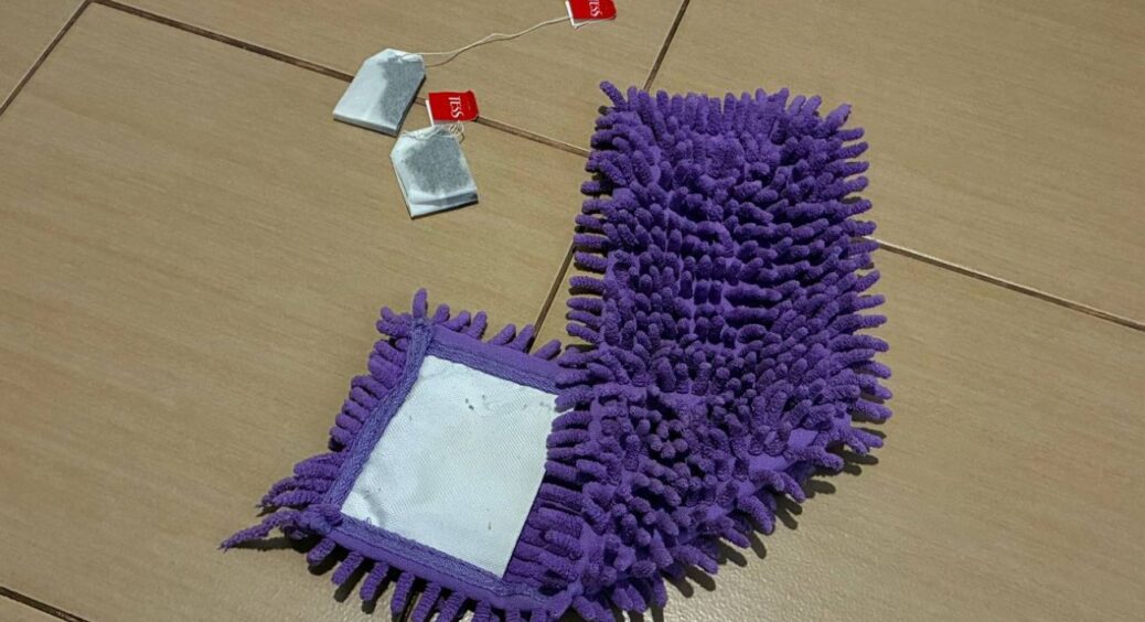 Чай випила, а заварку висипала у відро: витрат 0, а ефект – на всі 110%. Бруд і пил “сходять” з підлоги самі 