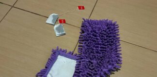 Як мити підлогу чорним чаєм