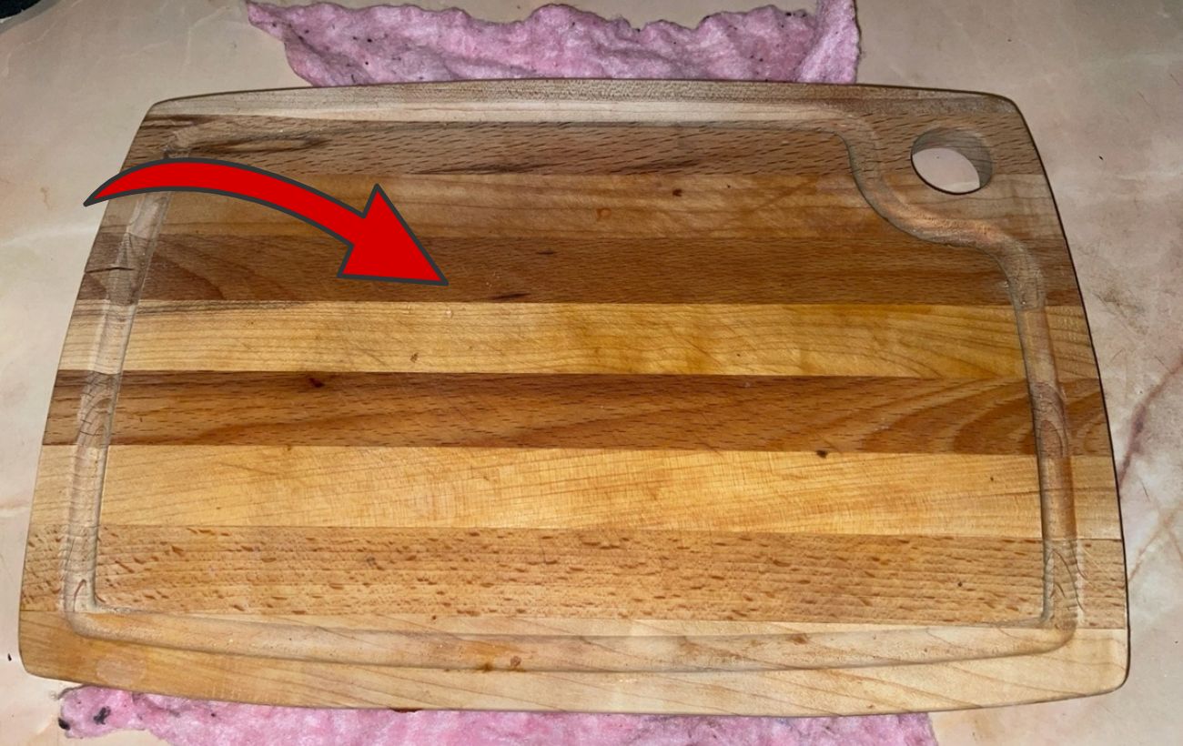 Як очистити обробну дошку швидко