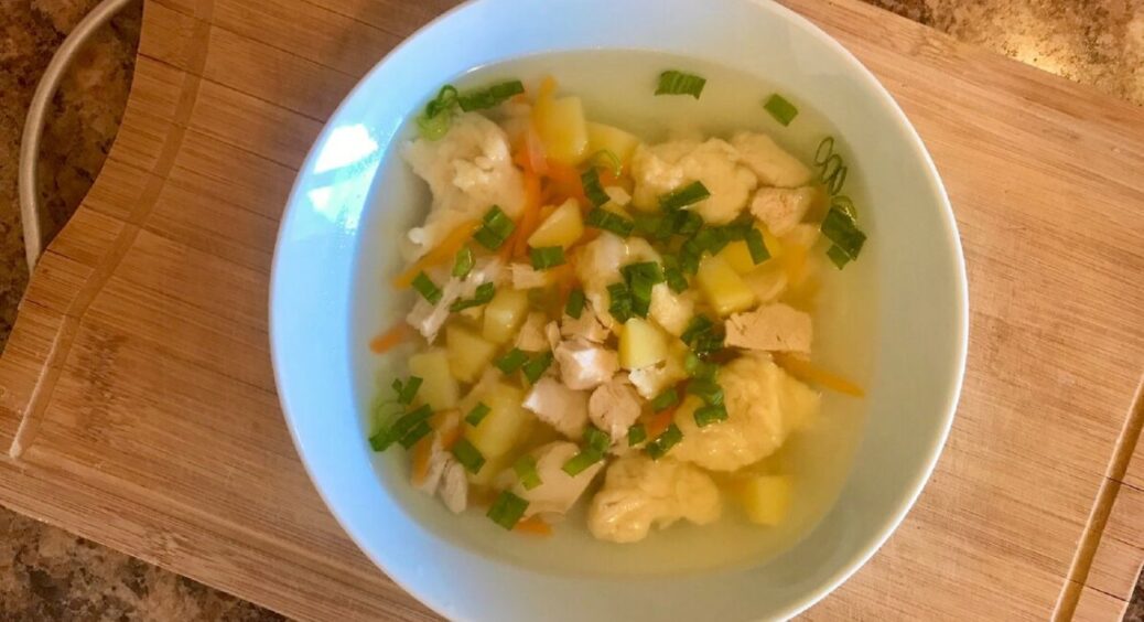 2 столові ложки дешевої крупи та 1 склянка води – і сиплю в каструлю: свекруха “розтанула” від цього рецепту 