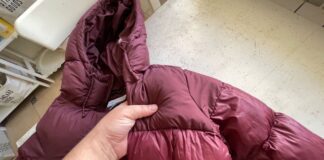 Господині розповіли, як прибрати стару пляму з пуховика