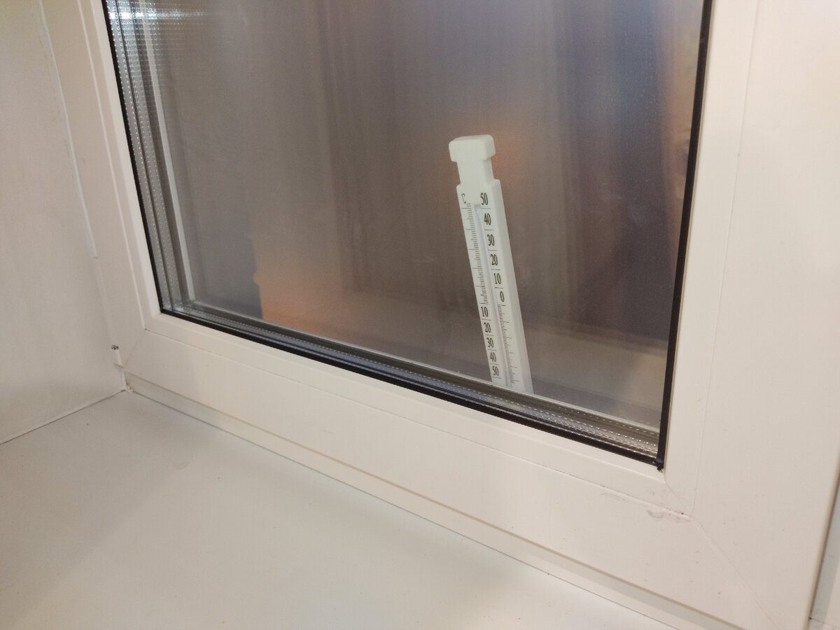 Експерти пояснили, як захистити свою оселю від протягів в осінній та зимовий періоди