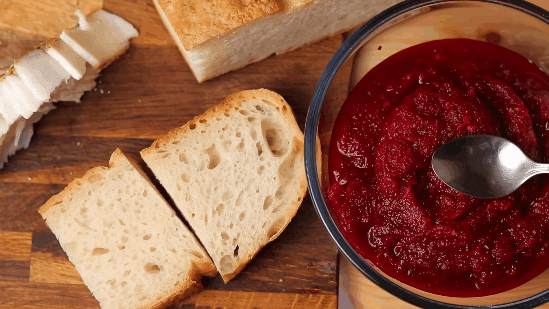 Експерти розповіли, як приготувати традиційний український соус цвіклі