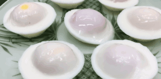 Кулінари розповіли, як вдома приготувати яйця пашот на сковороді