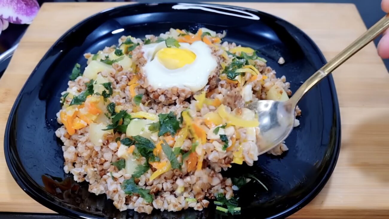 Господині розповіли, як приготувати гречку без варіння 