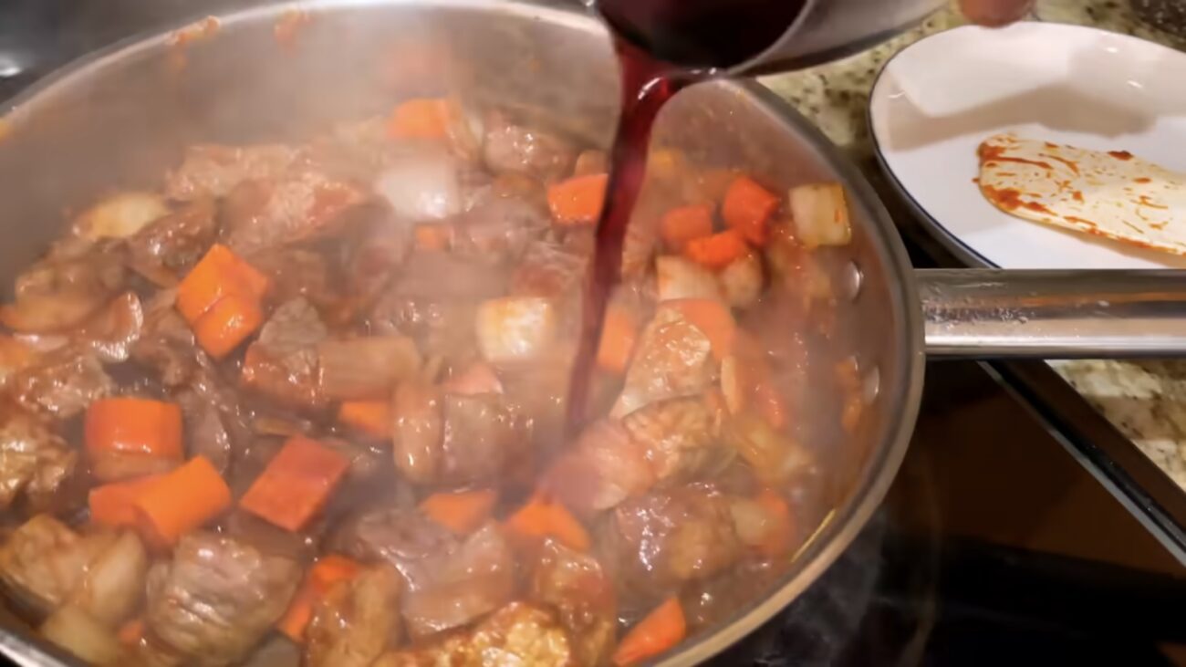 Господині розповіли, як смачно приготувати перловку 