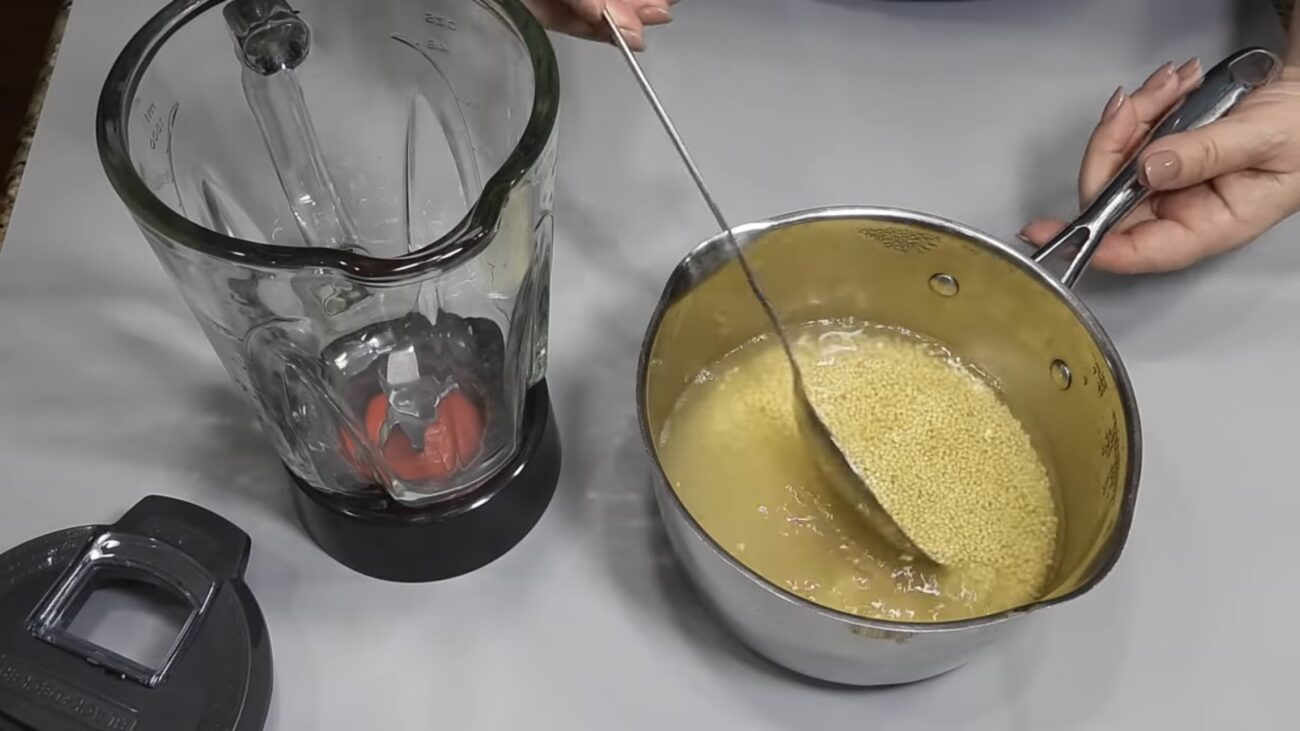 Господині розповіли, як приготувати млинці без борошна, молока і цукру Господині розповіли, як приготувати млинці без борошна, молока і цукру