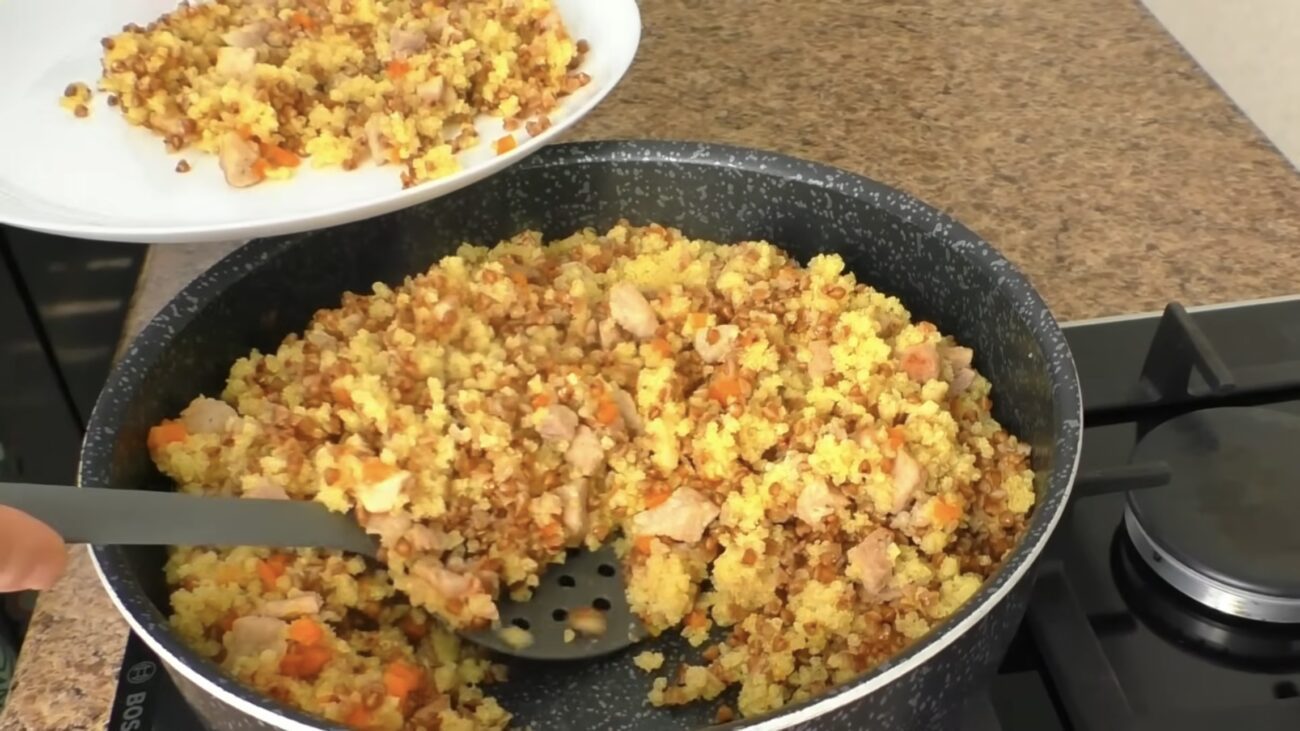 Господині розповіли, як смачно приготувати пшоно на вечерю 