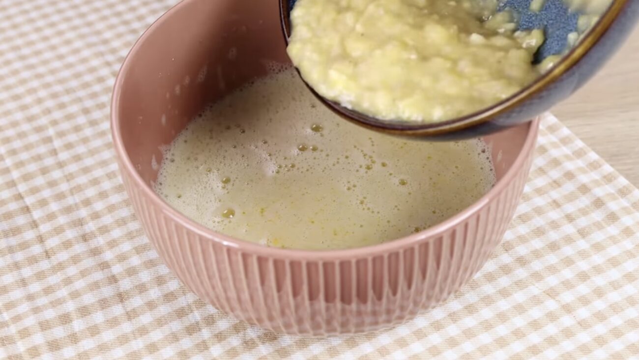 Господині розповіли, як приготувати смачний десерт з перестиглих бананів 