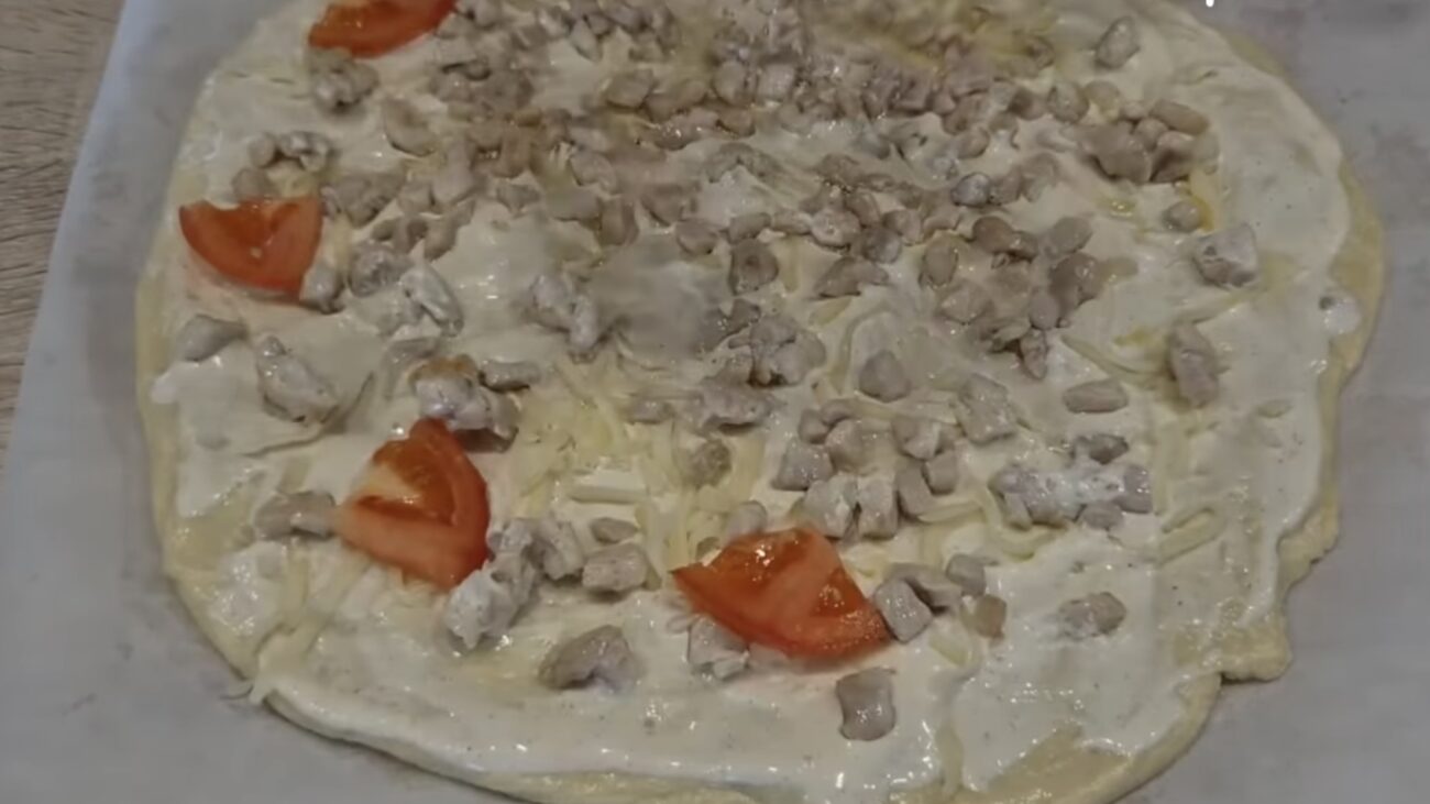 Господині розповіли, як приготувати аналог піци з доставки за 20 хв 