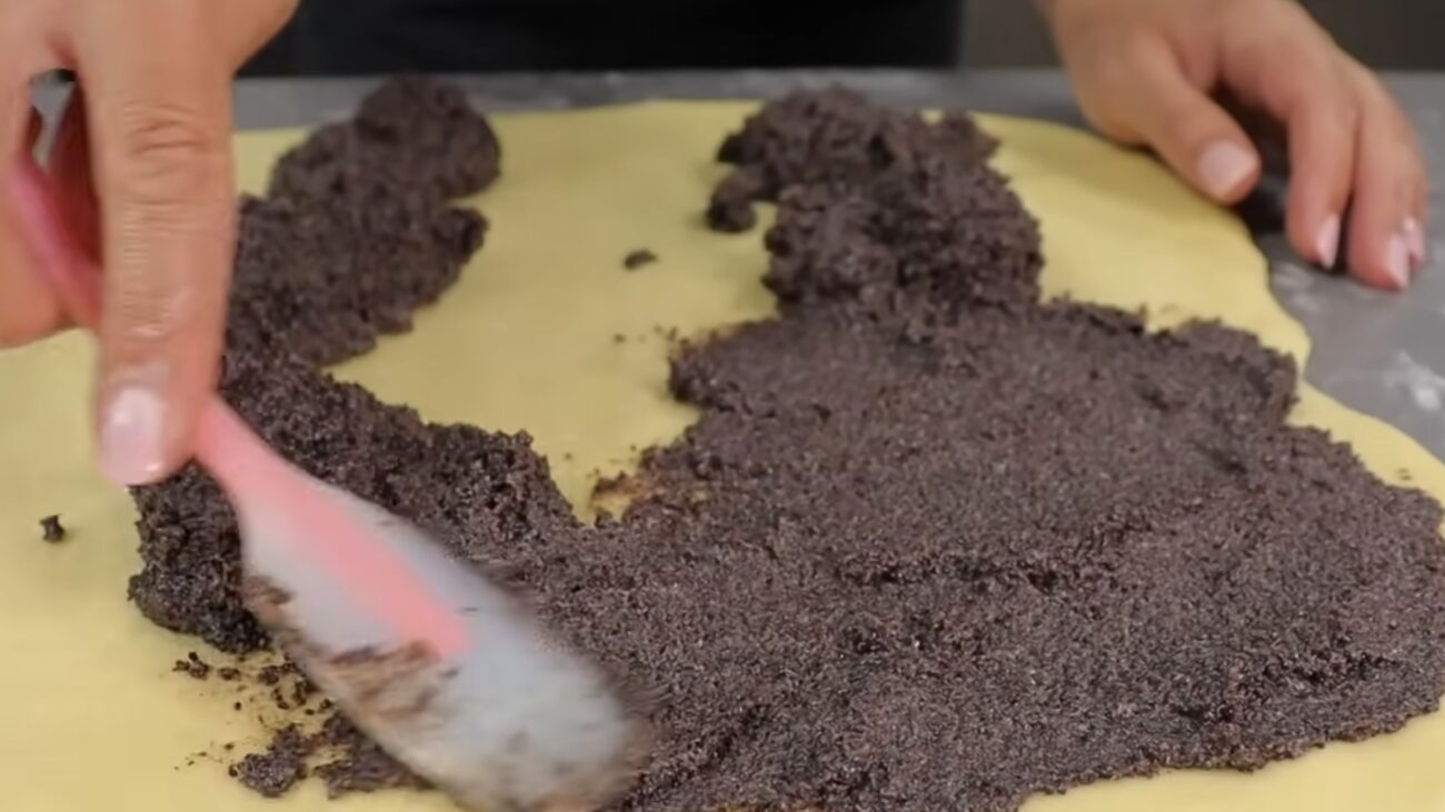 Господині розповіли, як приготувати булочки з маком, як зі шкільної їдальні Господині розповіли, як приготувати булочки з маком, як зі шкільної їдальні