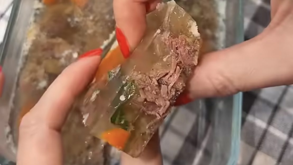 Господині розповіли, як приготувати холодець за 10 хвилин 