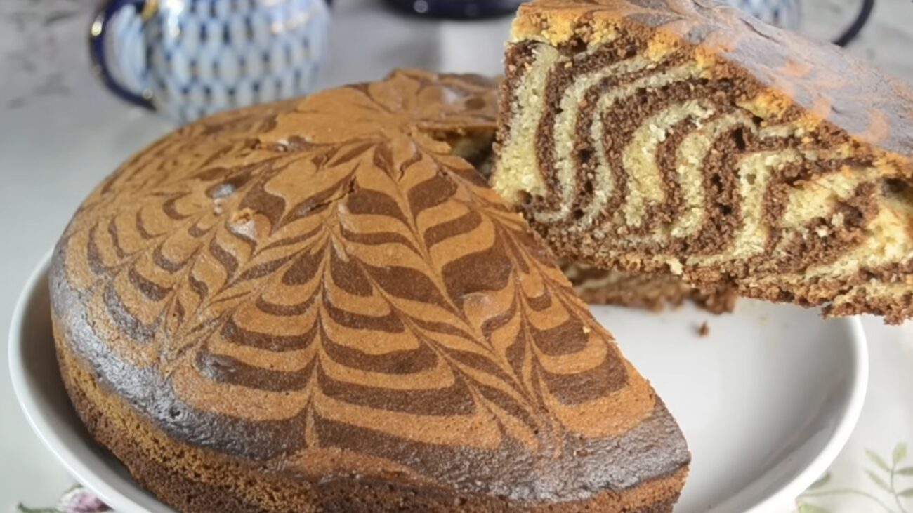 Господині розповіли, як приготувати смачний пиріг за рецептом з 80-х років 