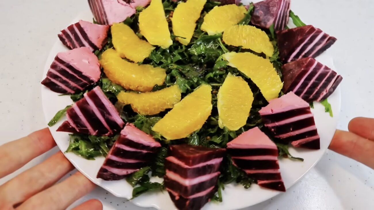 Господині розповіли рецепт смачного салату на святковий стіл і просто так 