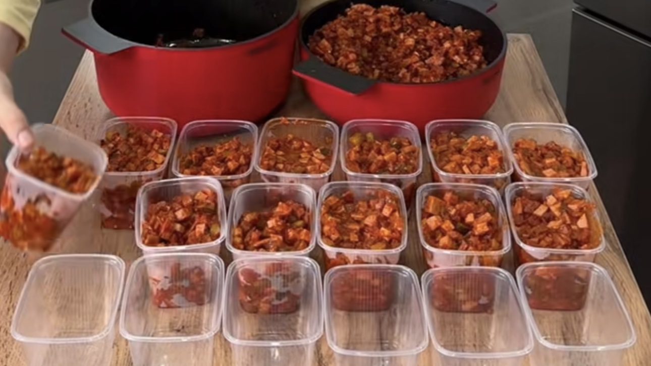 Господині розповіли, як приготувати суп і солянку за 15 хвилин 