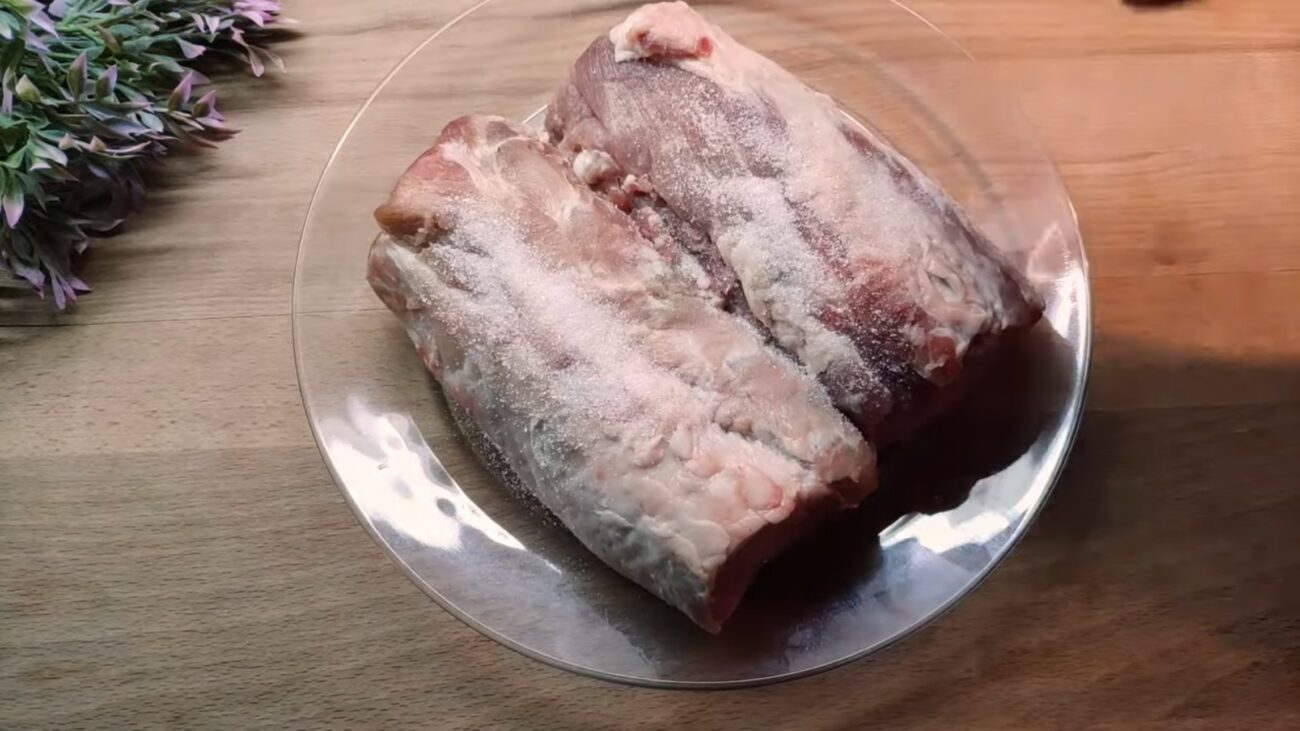 Господні розповіли, як правильно вʼялити свинину, щоб вийшов балик Господні розповіли, як правильно вʼялити свинину, щоб вийшов балик