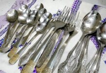 Господині розповіли, чим промити столове приладдя, щоб воно сяяло, наче срібне 